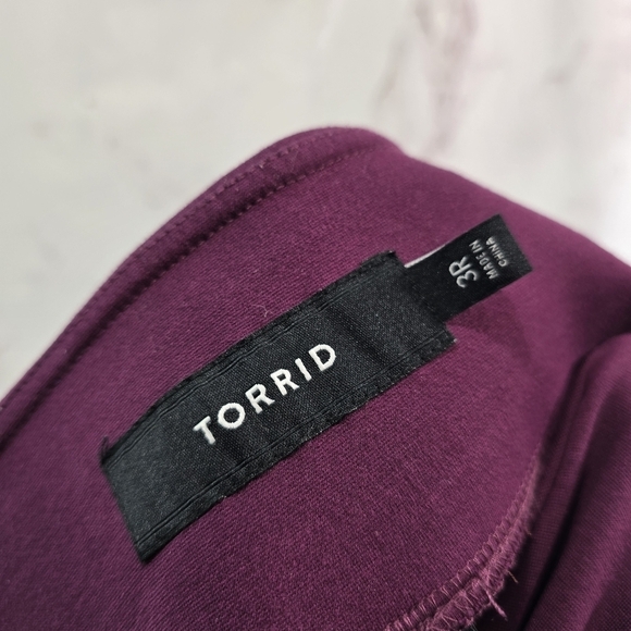 Torrid Pants Womens 3 3X Regular Purple Stretch Pull On Ponte Pixie High Rise - Picture 3 of 12